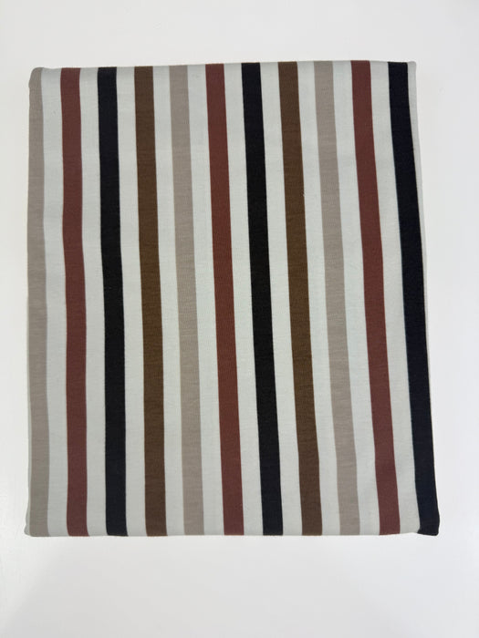 Vertikale Muskatnuss Beige